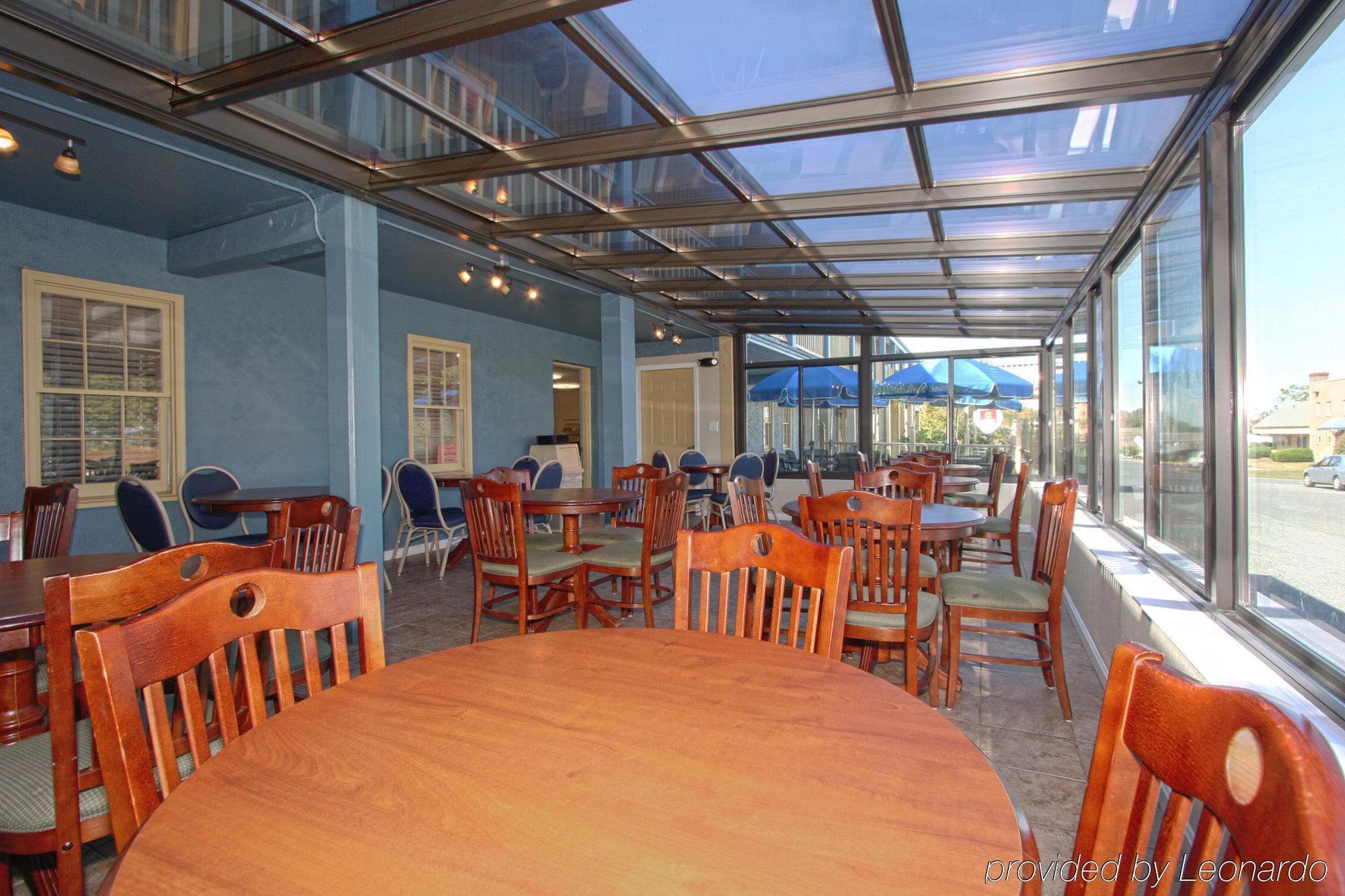 号角斯特拉斯堡酒店 - 兰卡斯特 餐厅 照片